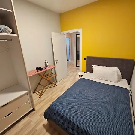 Lägenhet My Rr Kajo Karafili *